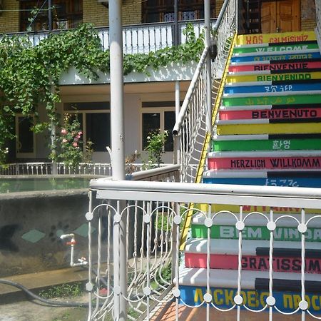 Canal Hostel Sheki Ngoại thất bức ảnh