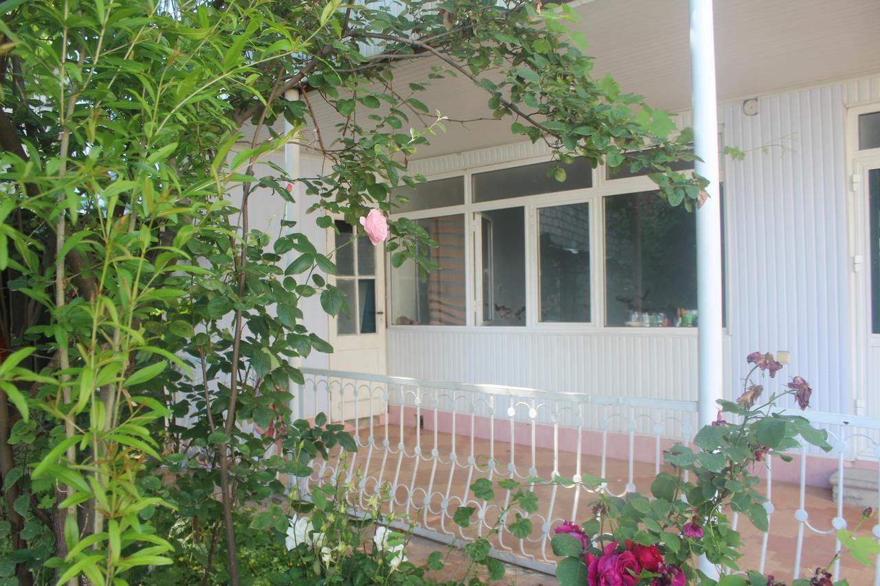 Canal Hostel Sheki Ngoại thất bức ảnh