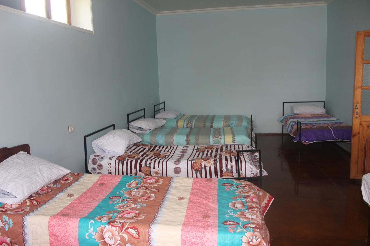 Canal Hostel Sheki Ngoại thất bức ảnh