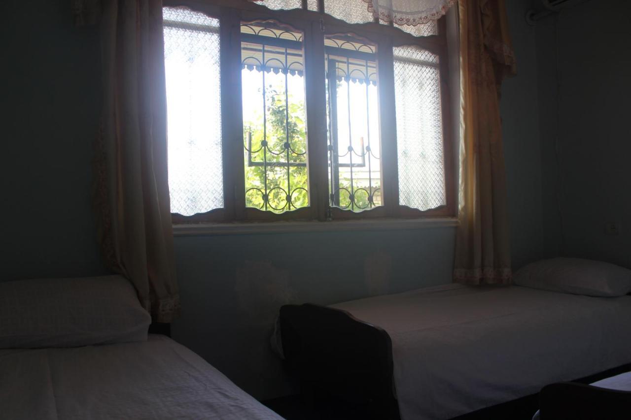 Canal Hostel Sheki Ngoại thất bức ảnh